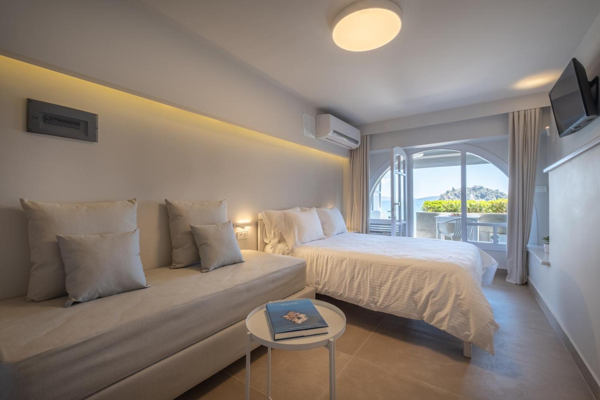 Nelly'S Apartments 托隆 外观 照片