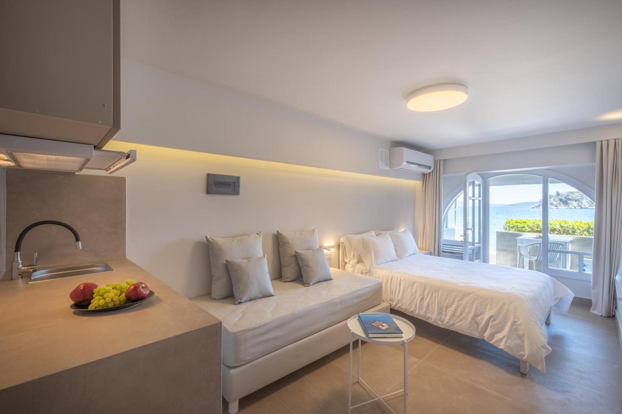 Nelly'S Apartments 托隆 外观 照片